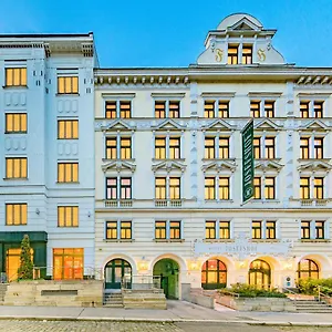 Hotel Josefshof Am Rathaus ****